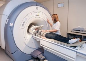 Что представляет собой МРТ и для чего ее проводят