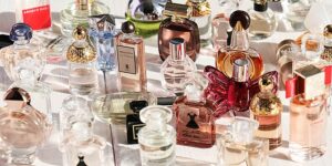 Как подобрать парфюм, отталкиваясь от возраста женщины?